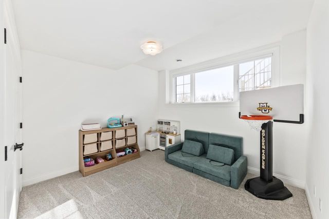 20285 Newport LANE, Brookfield, WI 53045