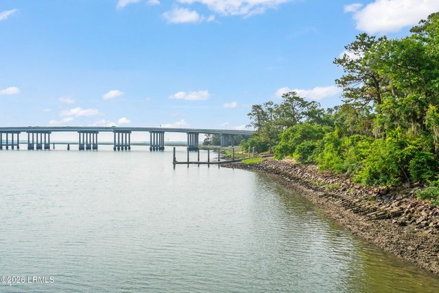55 Battery Creek Club Drive, Beaufort, SC 29902
