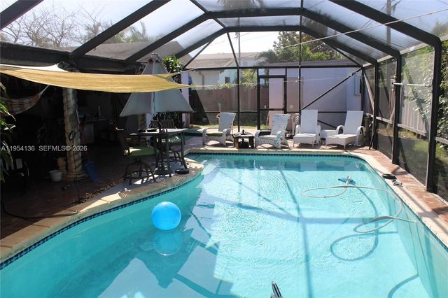 6030 SW 93rd Ct, Miami, FL 33173