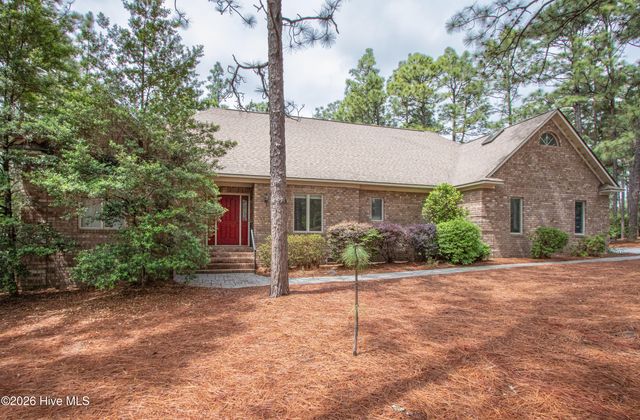 2 Interlachon Drive, Pinehurst, NC 28374
