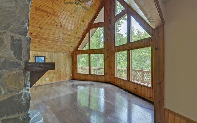 1720 Caney Creek Road, Murphy, NC 28906