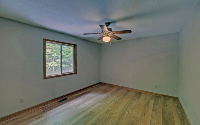 1720 Caney Creek Road, Murphy, NC 28906