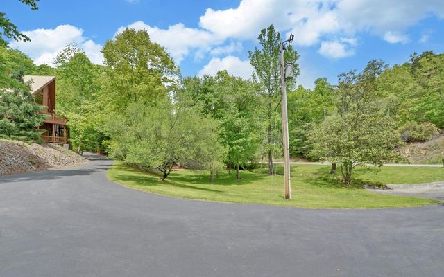 1720 Caney Creek Road, Murphy, NC 28906
