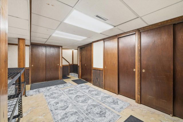 W53N849 Castle COURT, Cedarburg, WI 53012