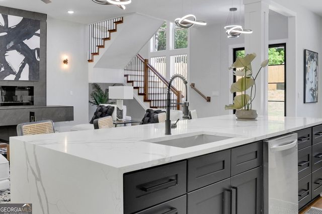 1863 Ben King Road NW, Kennesaw, GA 30144