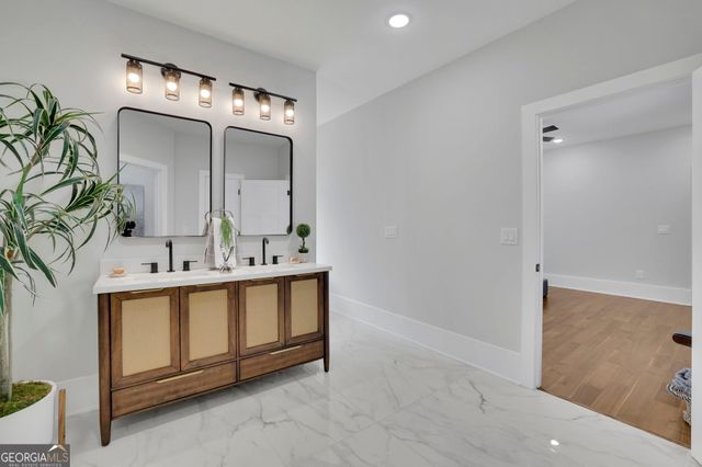 1863 Ben King Road NW, Kennesaw, GA 30144