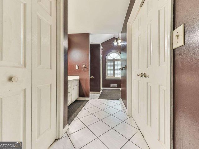 533 Campbell Hill Street NW, Marietta, GA 30060