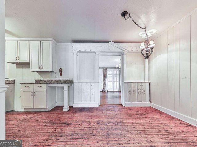 533 Campbell Hill Street NW, Marietta, GA 30060