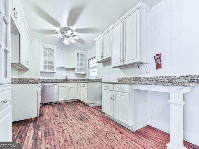 533 Campbell Hill Street NW, Marietta, GA 30060