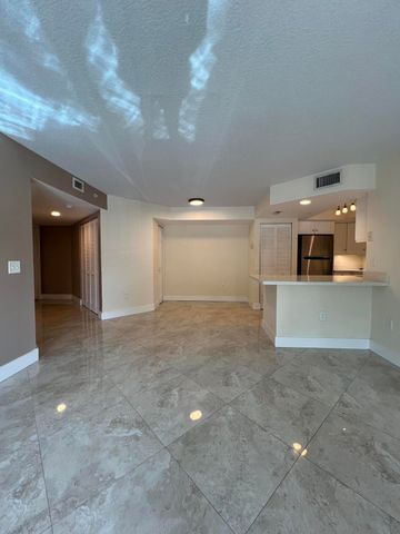 4187 N Haverhill Road 506, West Palm Beach, FL 33417