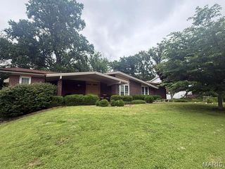 3 Country Club Court, Black Jack, MO 63033