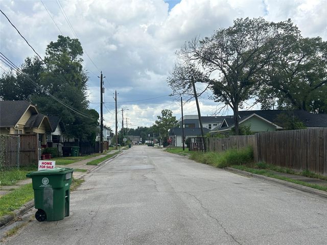 3618 Mcilhenny Street, Houston, TX 77004