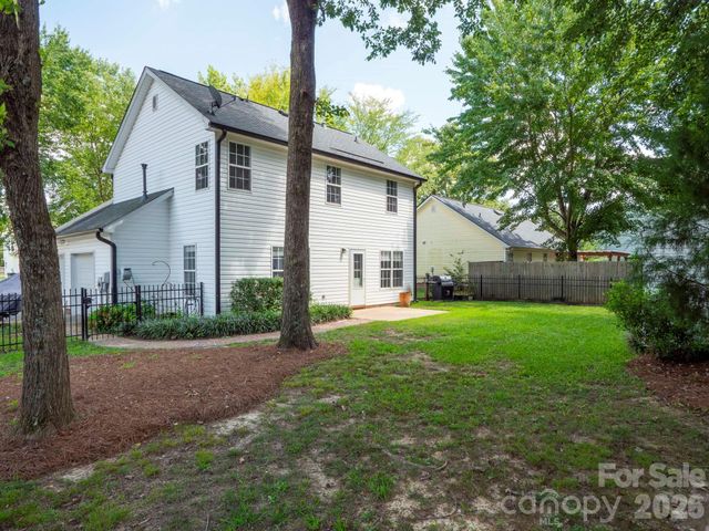 3015 Queensdale Drive, Monroe, NC 28110