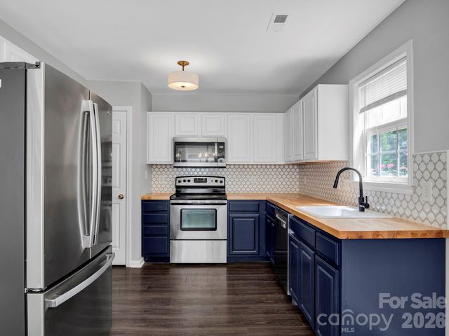 3015 Queensdale Drive, Monroe, NC 28110