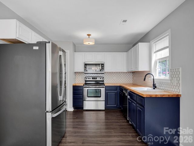 3015 Queensdale Drive, Monroe, NC 28110