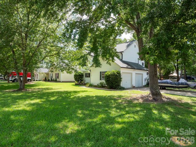 3015 Queensdale Drive, Monroe, NC 28110