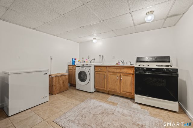 158 Dix Road, Wethersfield, CT 06109