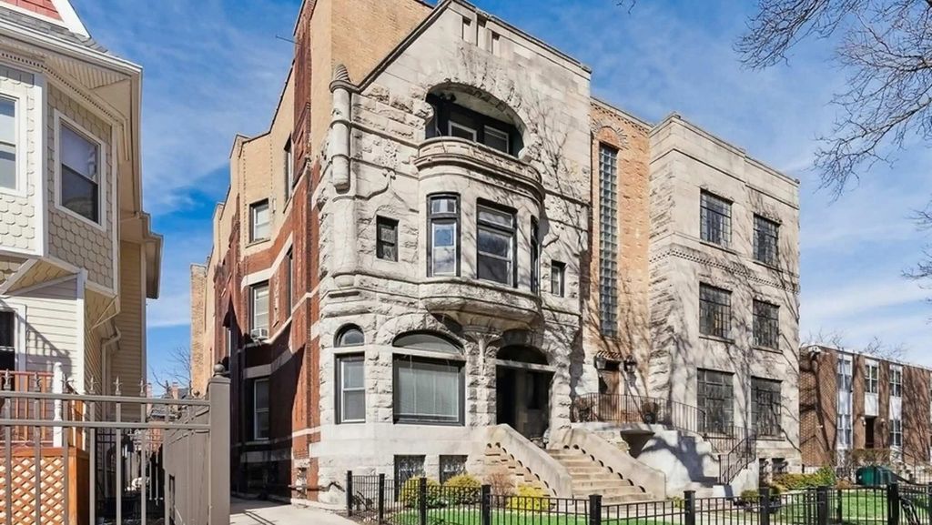 5136 S Blackstone Avenue 3F, Chicago, IL 60615