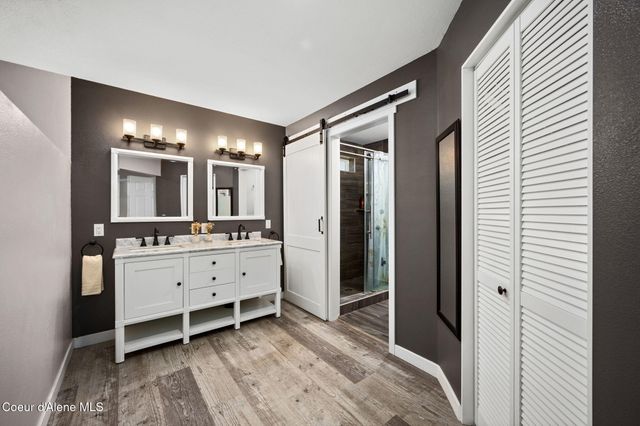 6928 N 4th ST, Dalton Gardens, ID 83815