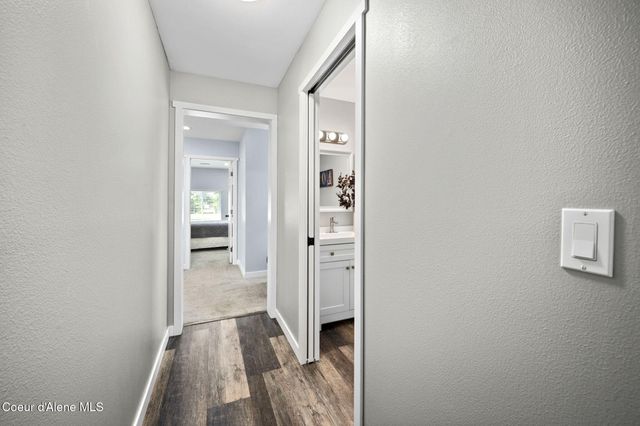 6928 N 4th ST, Dalton Gardens, ID 83815