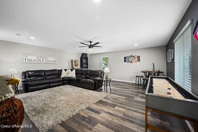 6928 N 4th ST, Dalton Gardens, ID 83815