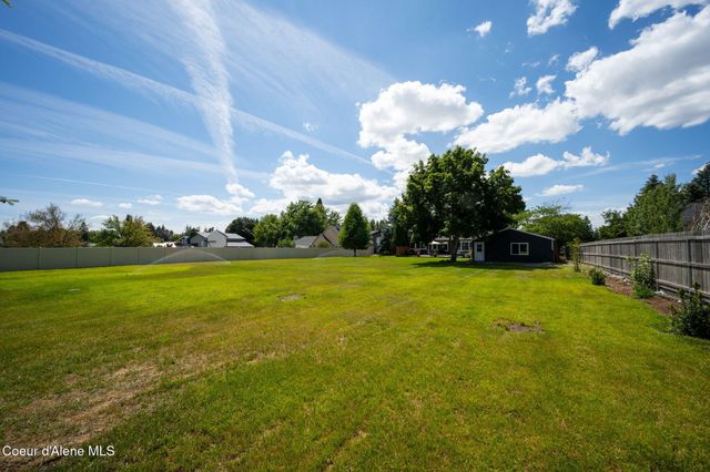 6928 N 4th ST, Dalton Gardens, ID 83815