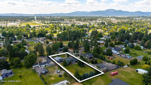 6928 N 4th ST, Dalton Gardens, ID 83815