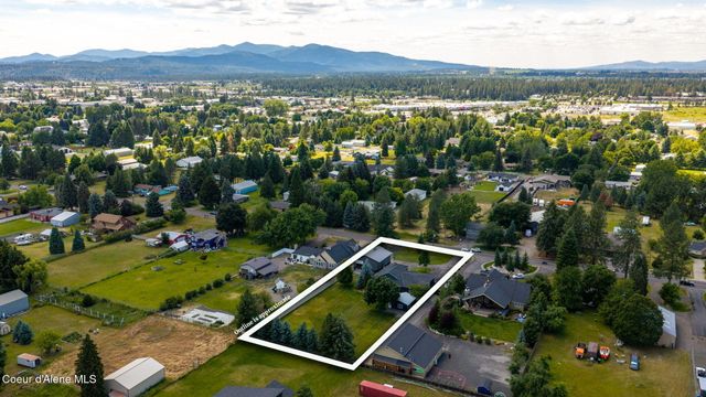 6928 N 4th ST, Dalton Gardens, ID 83815