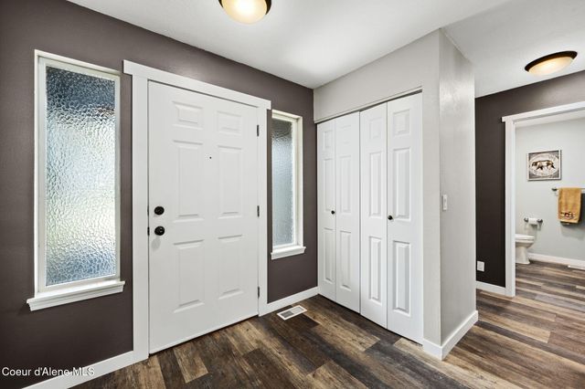 6928 N 4th ST, Dalton Gardens, ID 83815