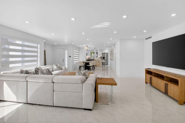 15322 Strathearn Drive 11802, Delray Beach, FL 33446