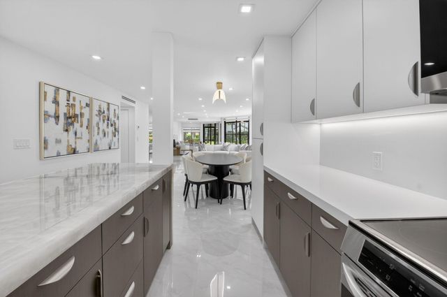 15322 Strathearn Drive 11802, Delray Beach, FL 33446