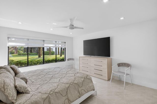 15322 Strathearn Drive 11802, Delray Beach, FL 33446