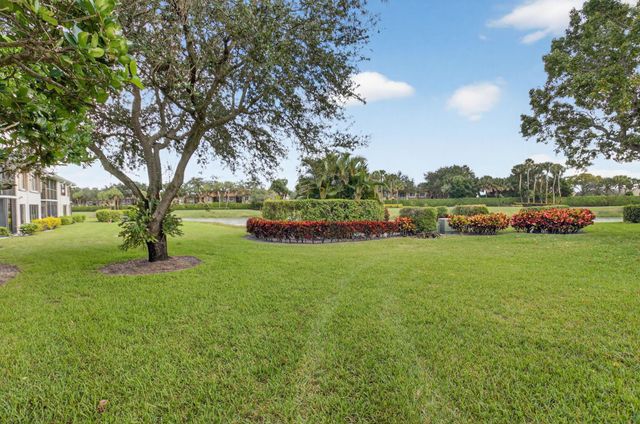 15322 Strathearn Drive 11802, Delray Beach, FL 33446