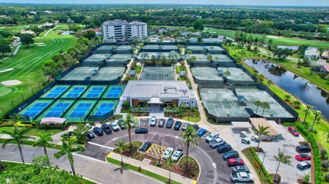 15322 Strathearn Drive 11802, Delray Beach, FL 33446