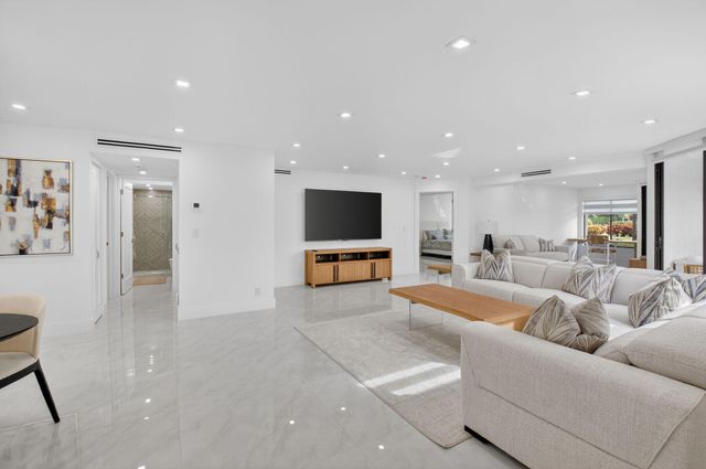 15322 Strathearn Drive 11802, Delray Beach, FL 33446