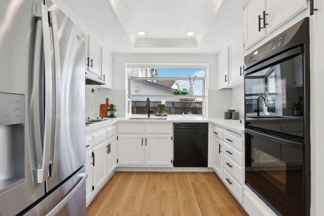 1100 Ramblewood Way, San Mateo, CA 94403