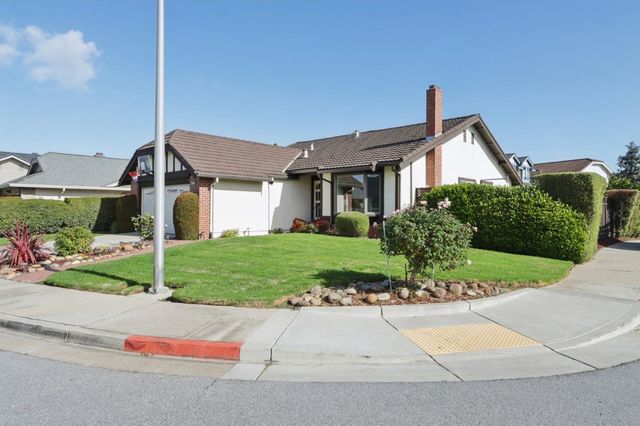 1100 Ramblewood Way, San Mateo, CA 94403