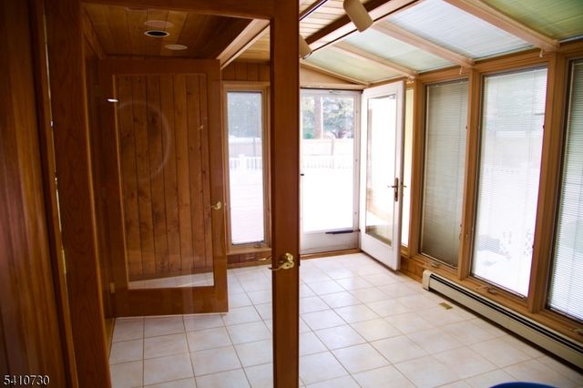 2 Edith Ct, East Hanover Twp., NJ 07936