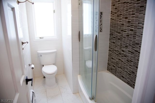 2 Edith Ct, East Hanover Twp., NJ 07936