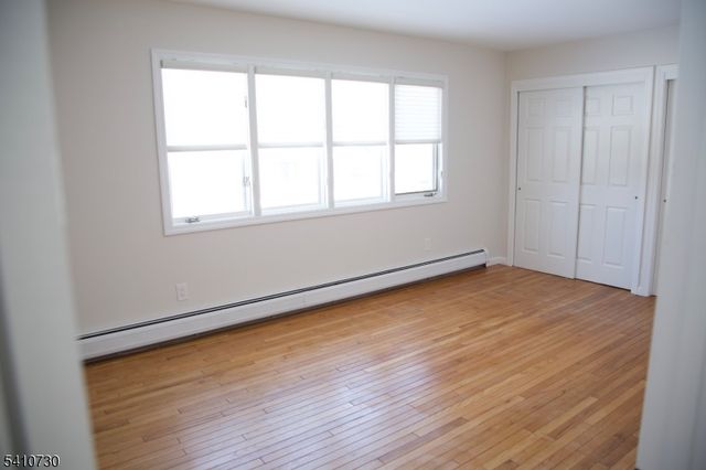 2 Edith Ct, East Hanover Twp., NJ 07936