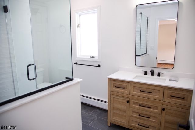 2 Edith Ct, East Hanover Twp., NJ 07936