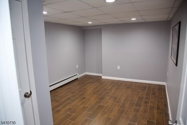 2 Edith Ct, East Hanover Twp., NJ 07936