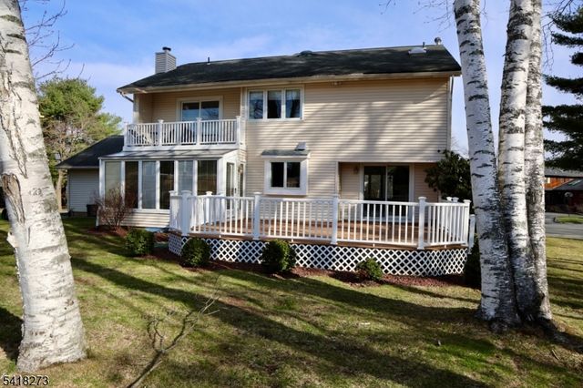 2 Edith Ct, East Hanover Twp., NJ 07936