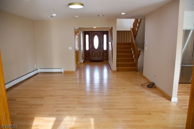 2 Edith Ct, East Hanover Twp., NJ 07936