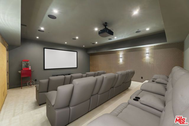 11929 Brentwood Grove Drive, Los Angeles, CA 90049