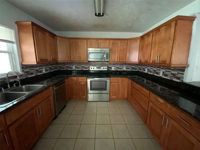 20331 County Road 510v, Brazoria, TX 77422