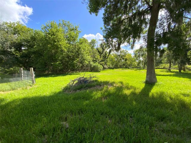20331 County Road 510v, Brazoria, TX 77422
