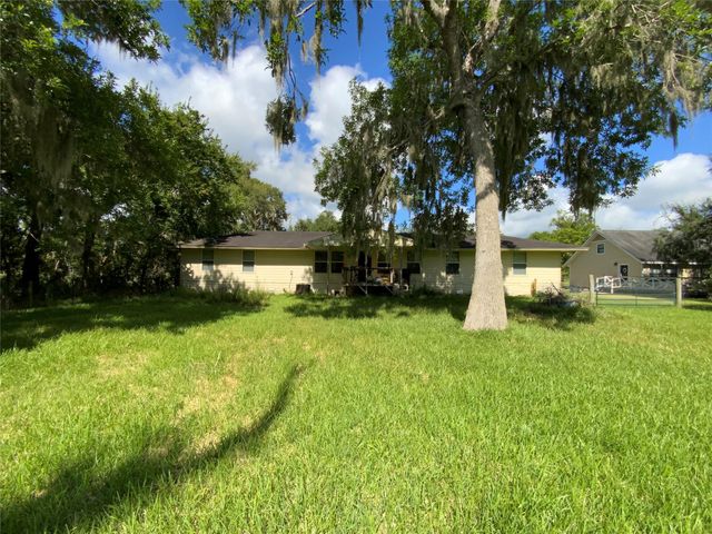 20331 County Road 510v, Brazoria, TX 77422