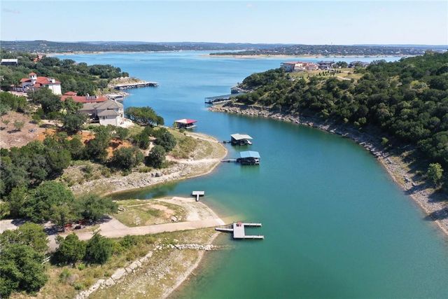 2742 Tradewind DR, Spicewood, TX 78669