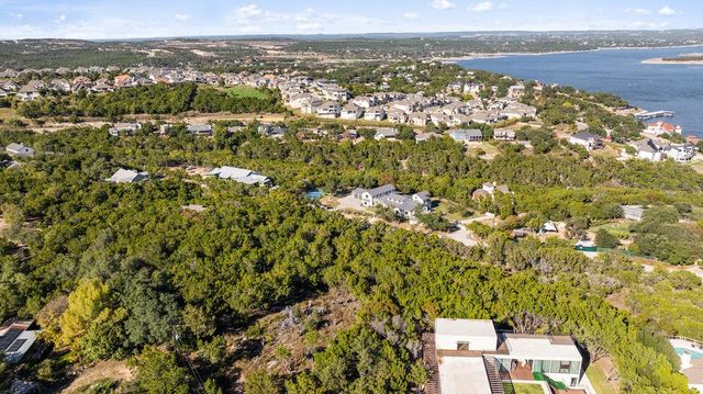 2742 Tradewind DR, Spicewood, TX 78669